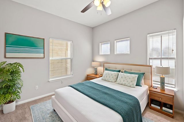 712 Graham PL 205, Austin, TX 78705