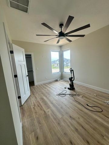 1797 E Skyline Avenue, Ozark, MO 65721