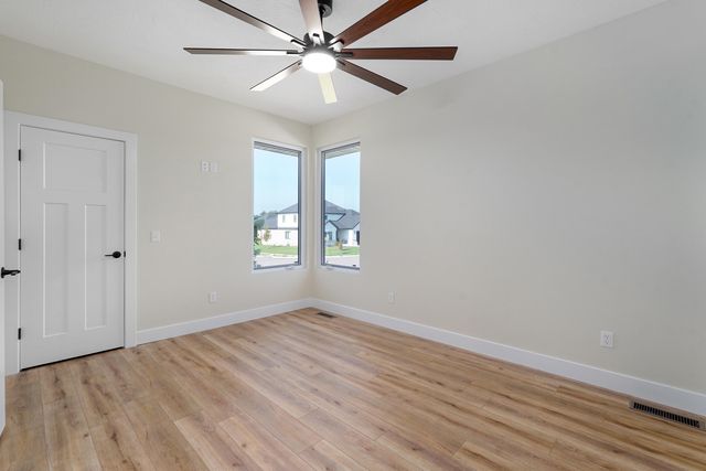 1797 E Skyline Avenue, Ozark, MO 65721