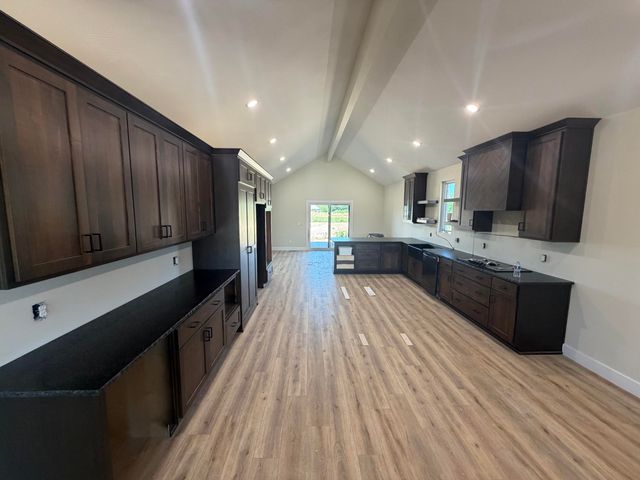 1797 E Skyline Avenue, Ozark, MO 65721