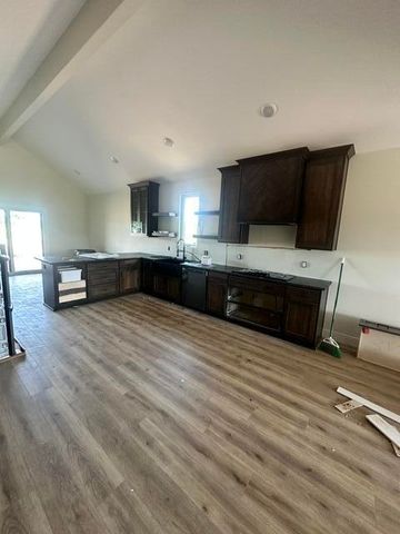 1797 E Skyline Avenue, Ozark, MO 65721