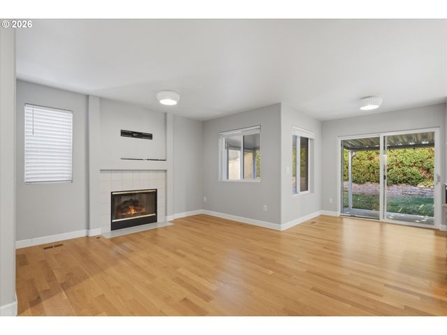 15990 Nw RONDOS Dr, Portland, OR 97229