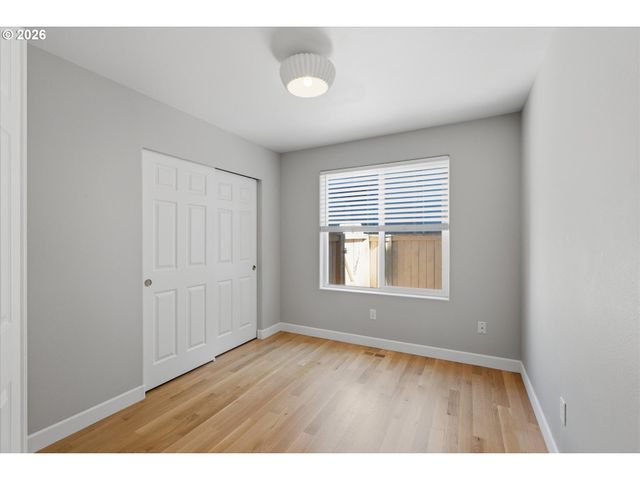 15990 Nw RONDOS Dr, Portland, OR 97229