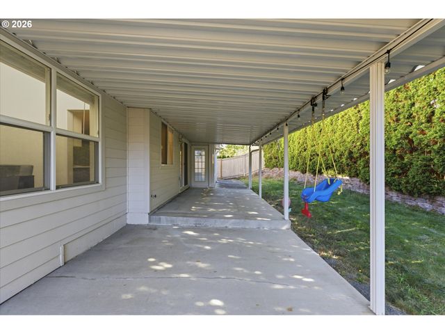 15990 Nw RONDOS Dr, Portland, OR 97229