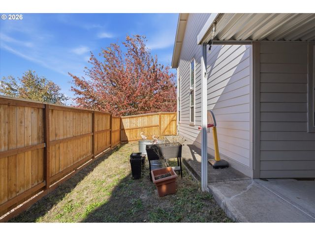 15990 Nw RONDOS Dr, Portland, OR 97229