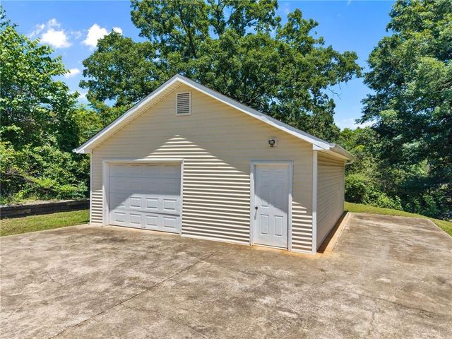 3883 Sloan Mill Road, Gainesville, GA 30507