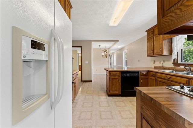 3883 Sloan Mill Road, Gainesville, GA 30507