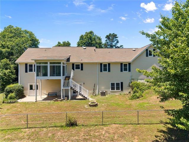 3883 Sloan Mill Road, Gainesville, GA 30507