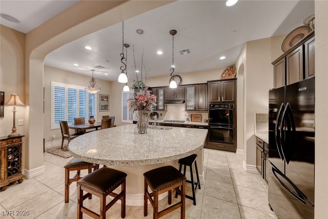 41 Moltrasio Lane, Henderson, NV 89011