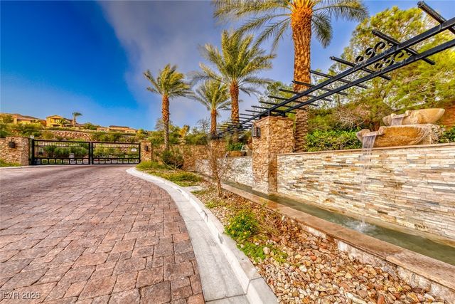 41 Moltrasio Lane, Henderson, NV 89011