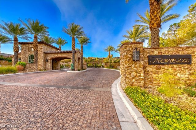 41 Moltrasio Lane, Henderson, NV 89011