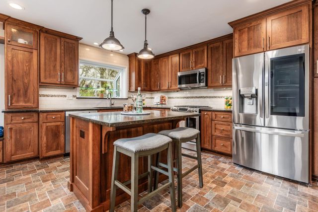 3855 Pegg Avenue, Columbus, OH 43214