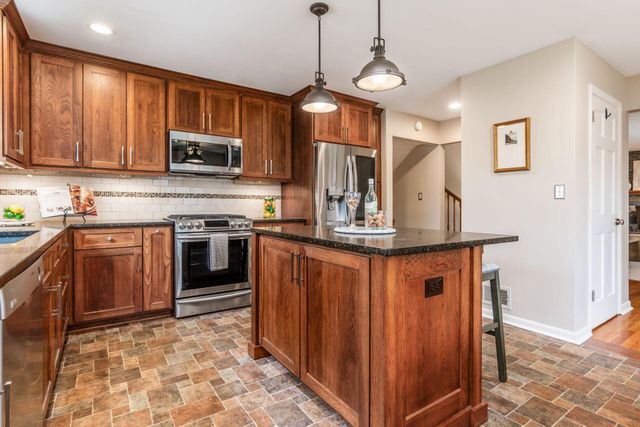 3855 Pegg Avenue, Columbus, OH 43214