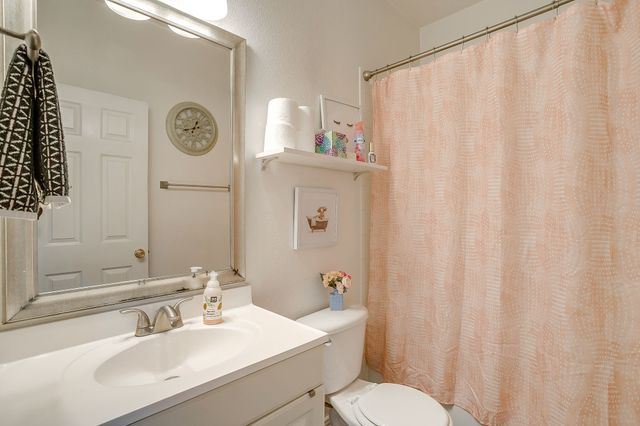 2700 Mccart Avenue, Fort Worth, TX 76110