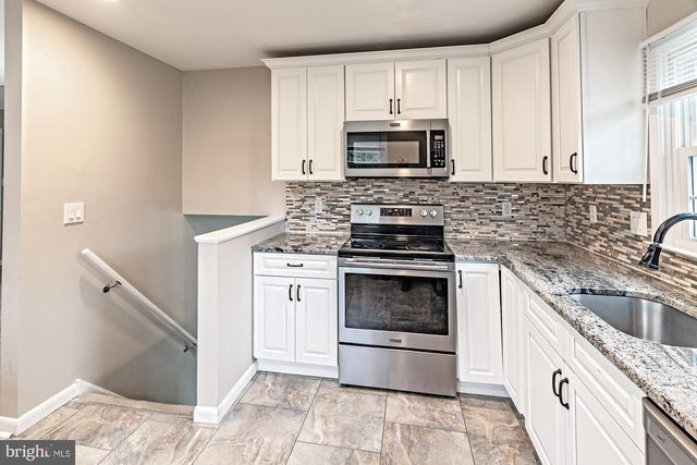 1 WORDSWORTH DR, Wilmington, DE 19808