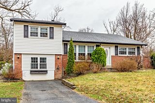 1 WORDSWORTH DR, Wilmington, DE 19808