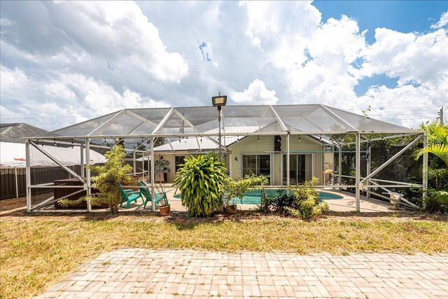 279 SW Glenwood Drive, Port St. Lucie, Port St Lucie, FL 34984