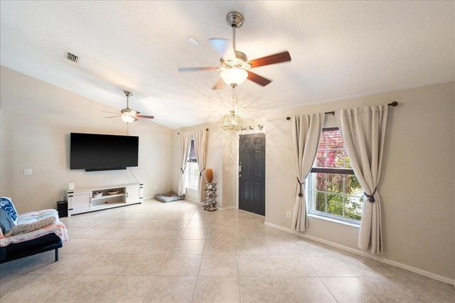 279 SW Glenwood Drive, Port St. Lucie, Port St Lucie, FL 34984