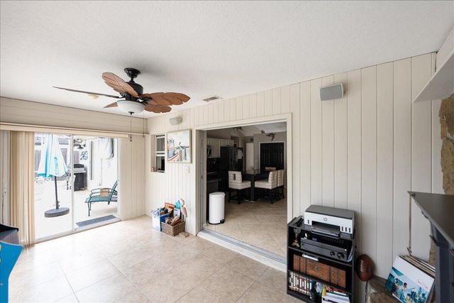 279 SW Glenwood Drive, Port St. Lucie, Port St Lucie, FL 34984
