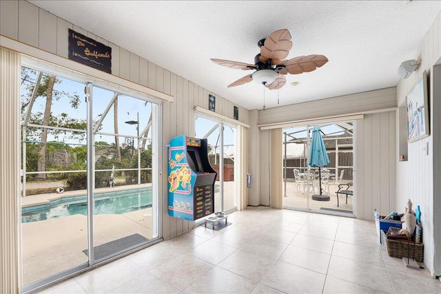 279 SW Glenwood Drive, Port St. Lucie, Port St Lucie, FL 34984