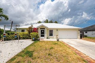279 SW Glenwood Drive, Port St. Lucie, Port St Lucie, FL 34984