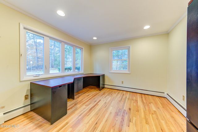 34 Sweetbrier Drive, Clifton Park, NY 12019