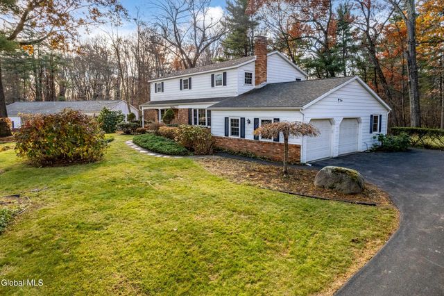 34 Sweetbrier Drive, Clifton Park, NY 12019