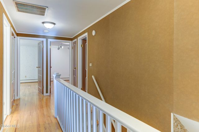 34 Sweetbrier Drive, Clifton Park, NY 12019