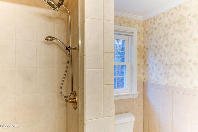 34 Sweetbrier Drive, Clifton Park, NY 12019