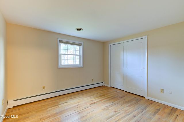 34 Sweetbrier Drive, Clifton Park, NY 12019