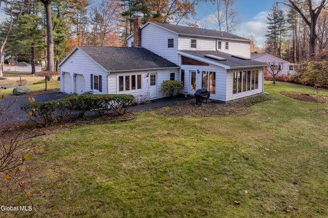 34 Sweetbrier Drive, Clifton Park, NY 12019