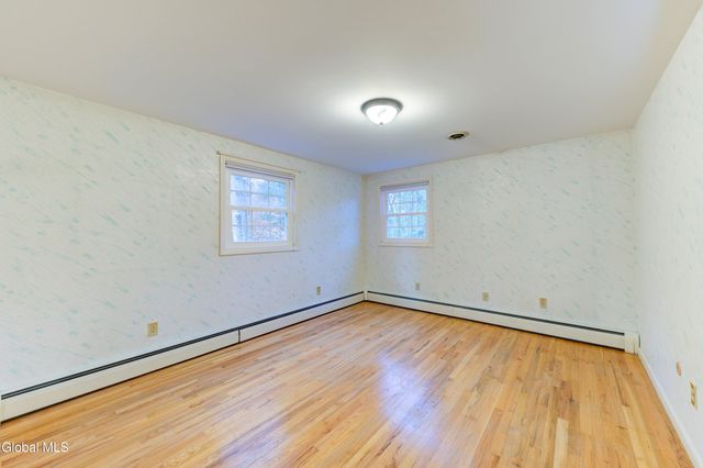 34 Sweetbrier Drive, Clifton Park, NY 12019