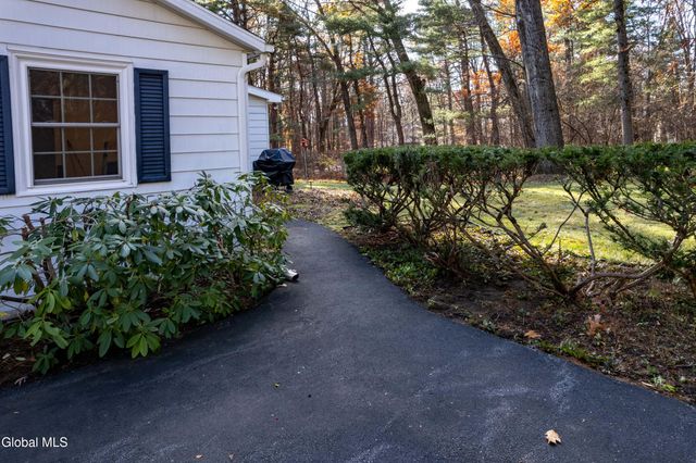 34 Sweetbrier Drive, Clifton Park, NY 12019