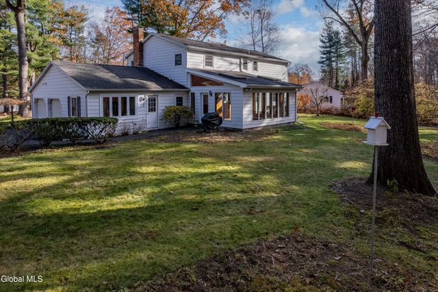 34 Sweetbrier Drive, Clifton Park, NY 12019