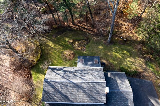 34 Sweetbrier Drive, Clifton Park, NY 12019