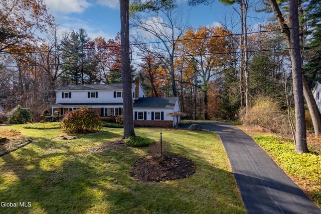 34 Sweetbrier Drive, Clifton Park, NY 12019