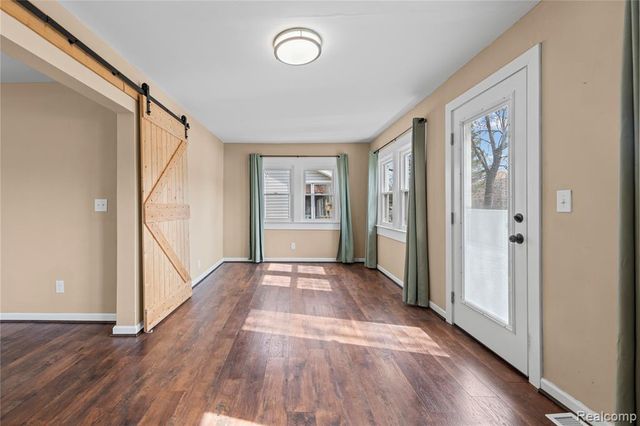 3048 Andre Street, Keego Harbor, MI 48320