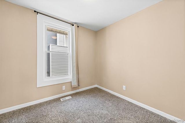 3048 Andre Street, Keego Harbor, MI 48320