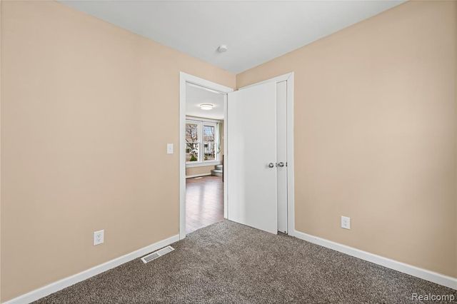 3048 Andre Street, Keego Harbor, MI 48320