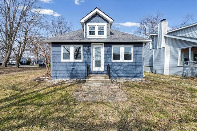 3048 Andre Street, Keego Harbor, MI 48320