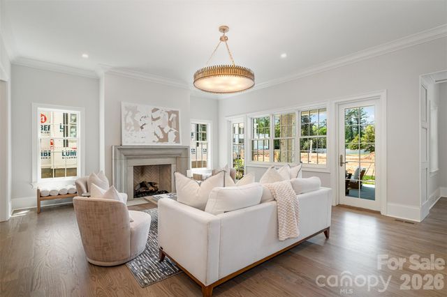 4004 Nettie Court, Charlotte, NC 28211