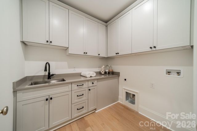 4004 Nettie Court, Charlotte, NC 28211