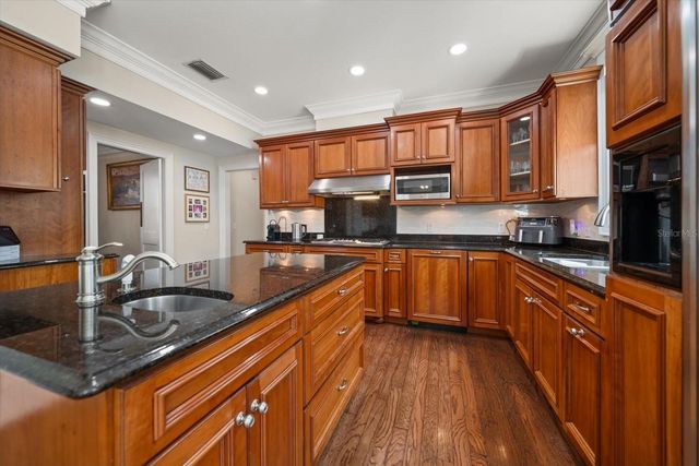 1322 GOLF VIEW DRIVE, Belleair, FL 33756