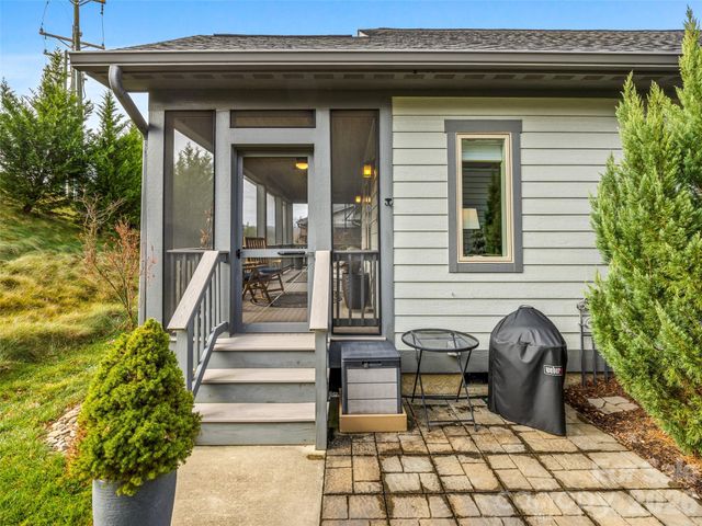 183 Sports Village Drive, Hendersonville, NC 28739