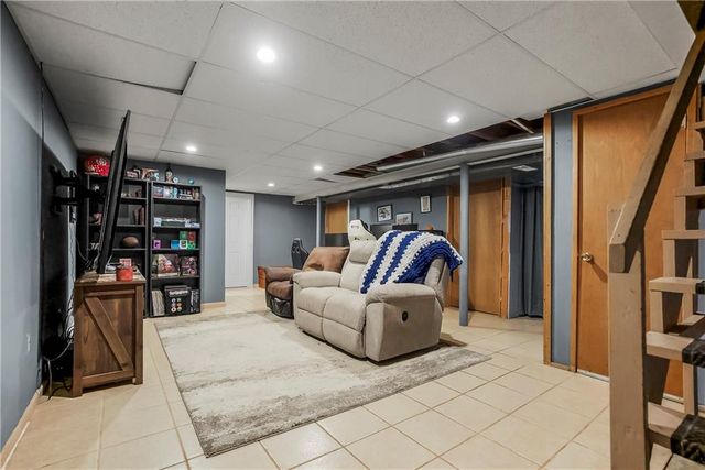 3320 N 66th Street, Kansas City, KS 66104