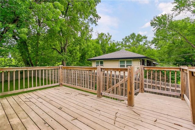 3320 N 66th Street, Kansas City, KS 66104