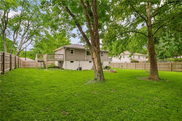3320 N 66th Street, Kansas City, KS 66104
