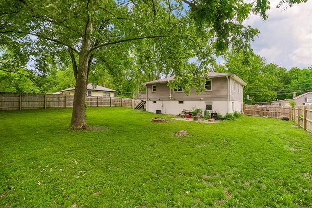 3320 N 66th Street, Kansas City, KS 66104