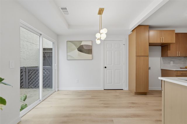 17118 Planters Row, Addison, TX 75001