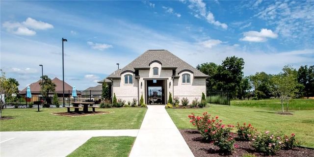 2803 SW Hampton Avenue, Bentonville, AR 72713